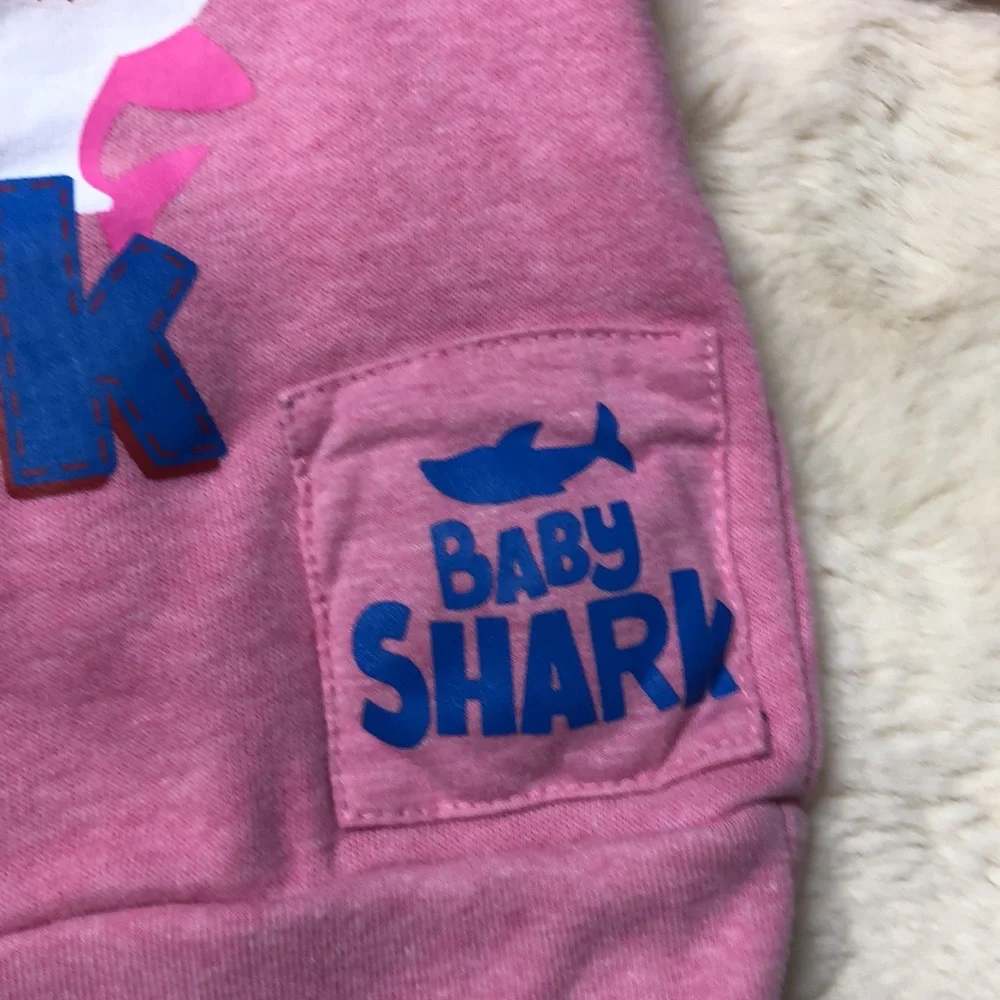 Bundle of 3 sweatshirts size 2‎ T